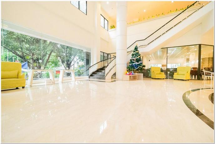 Imagen de los interiores del Hotel The Sunerra Bandung City Center. Foto 16