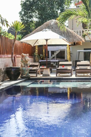 Imagen de la piscina del Hotel The Sunjaya Lembongan. Foto 19
