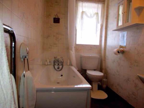 Imagen de la habitación del Hotel The Sunningdale. Foto 5