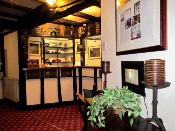 Imagen de los interiores del Hotel The Sunningdale. Foto 16