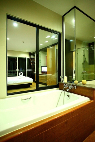 Imagen de la habitación del Hotel The Sunreno. Foto 3