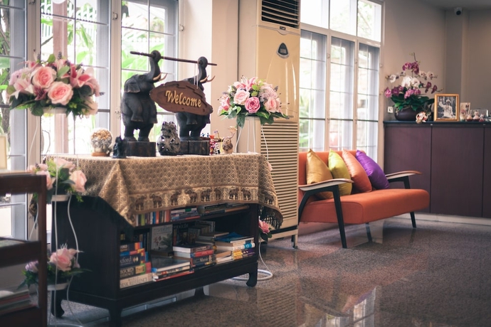 Imagen de los interiores del Hotel The Sunrise Residence. Foto 11