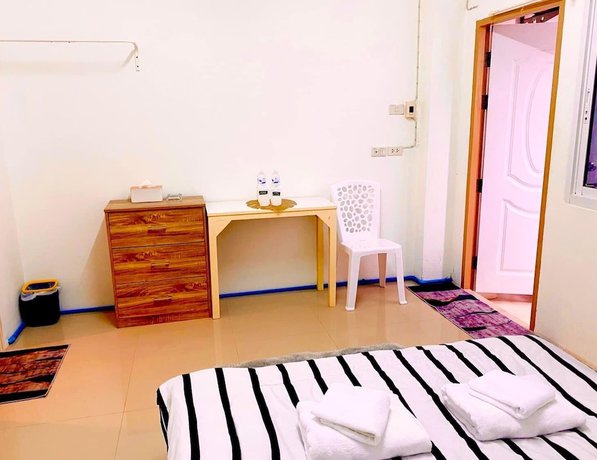 Imagen de la habitación del Hotel The Sunset Bangsaen Seaview. Foto 9
