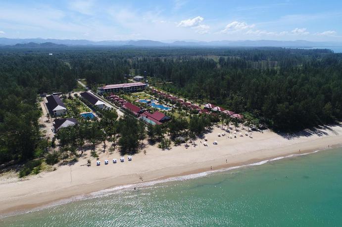 Imagen general del Hotel The Sunset Beach Resort Kho Khao Island. Foto 1