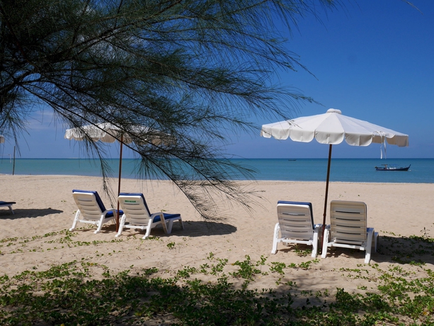 Imagen de los exteriores del Hotel The Sunset Beach Resort Koh Kho Khao. Foto 11