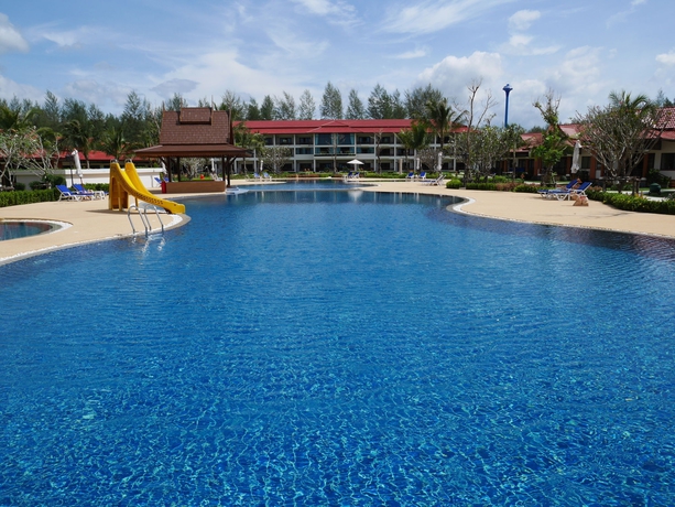 Imagen de la piscina del Hotel The Sunset Beach Resort Koh Kho Khao. Foto 14
