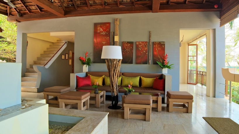 Imagen de los interiores del Hotel The Sunset Beach Resort and Spa Taling Ngam. Foto 13