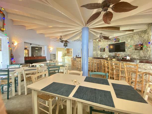 Imagen de los interiores del Hotel The Sunset Cove and Rainbow Room. Foto 20