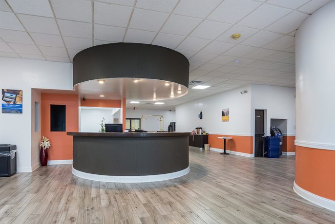 Imagen de los interiores del Hotel The Sunset Inn, Oriskany. Foto 16