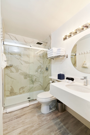 Imagen de la habitación del Hotel The Sunset Montauk. Foto 16