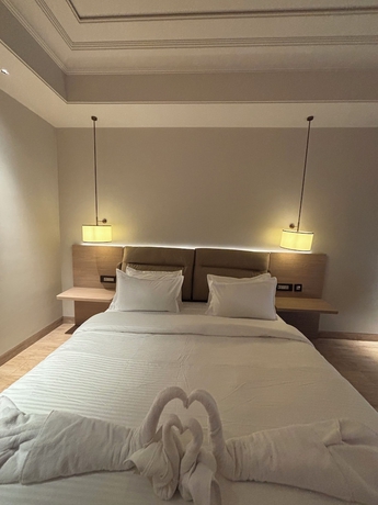 Imagen de la habitación del Hotel The Supreme and Banquet. Foto 5