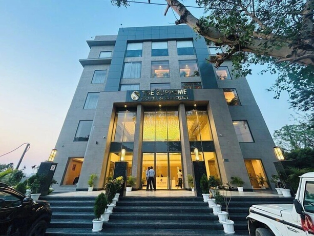 Imagen general del Hotel The Supreme and Banquet. Foto 1