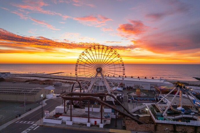 Imagen general del Hotel The Surf Club. Foto 10