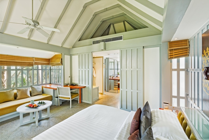 Imagen de la habitación del Hotel The Surin Phuket. Foto 8