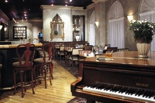 Imagen del bar/restaurante del Hotel The Sutton Place Hotel Downtown Toronto. Foto 2