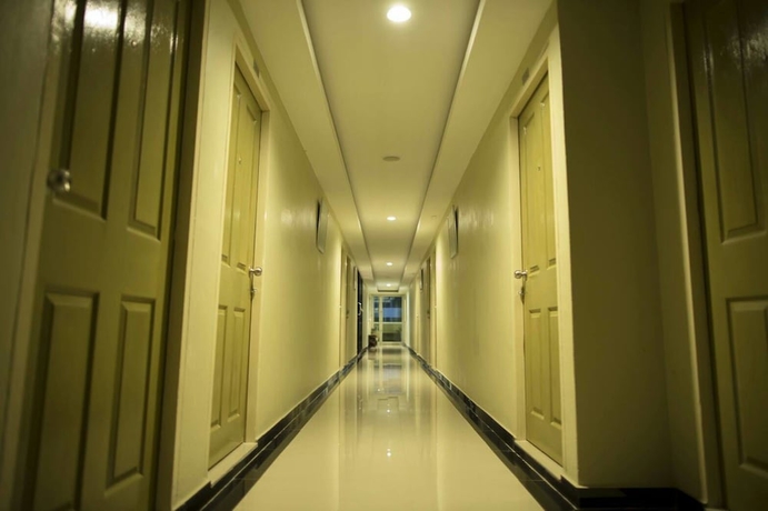Imagen de los interiores del Hotel The Suvarnabhumi Apartment. Foto 14