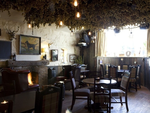 Imagen del bar/restaurante del Hotel The Swan Inn, Nantwich. Foto 3