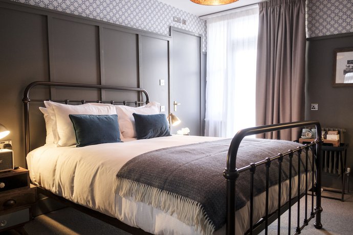 Imagen de la habitación del Hotel The Swan, Staines-upon-Thames. Foto 17