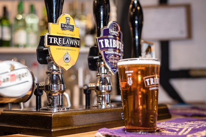 Imagen del bar/restaurante del Hotel The Swan, Wotton-under-Edge. Foto 5