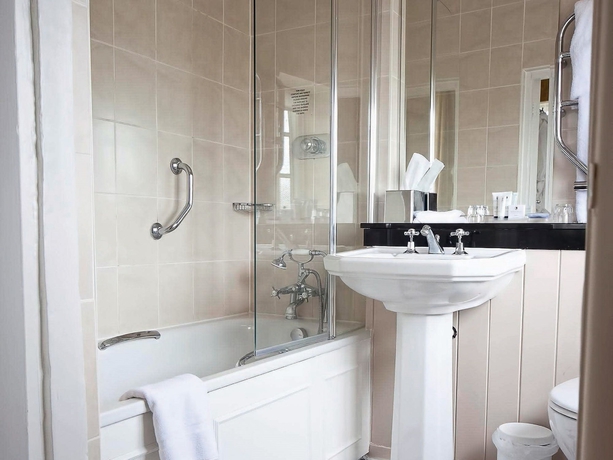 Imagen de la habitación del Hotel The Swans Nest. Foto 8