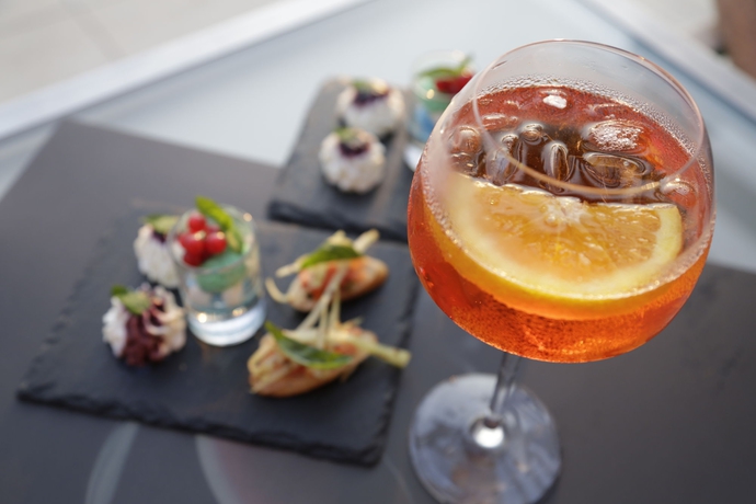 Imagen de la piscina del Hotel The Sydney, Bolonia. Foto 14