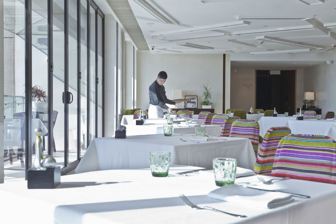 Imagen del bar/restaurante del Hotel The T. Foto 6