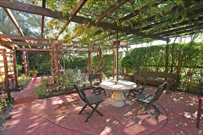 Imagen de los exteriores del Hotel The Table Guesthouse. Foto 10