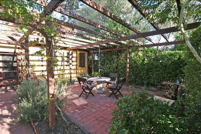 Imagen de los exteriores del Hotel The Table Guesthouse. Foto 11