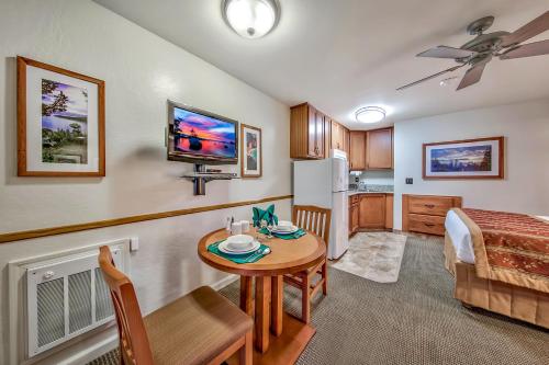 Imagen de la habitación del Hotel The Tahoe Beach & Ski Club Owners Association. Foto 10