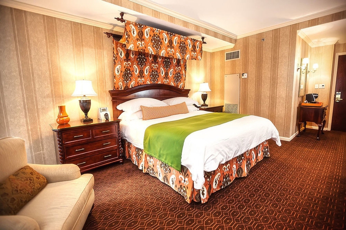 Imagen de la habitación del Hotel The Talbott. Foto 14