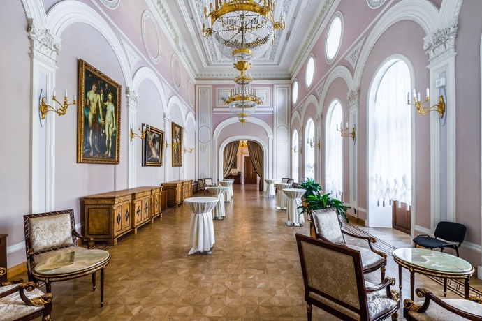 Imagen de los interiores del Hotel The Taleon Imperial. Foto 16