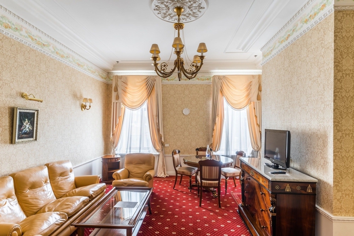 Imagen de la habitación del Hotel The Taleon Imperial. Foto 11