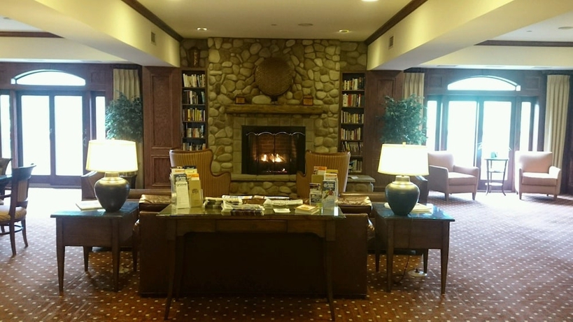 Imagen del bar/restaurante del Hotel The Tamarack Club. Foto 3