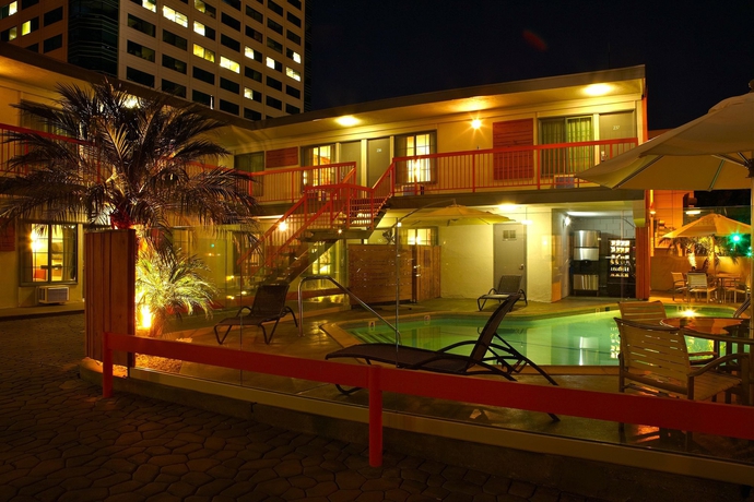 Imagen de la piscina del Hotel The Tangerine - A Burbank. Foto 15