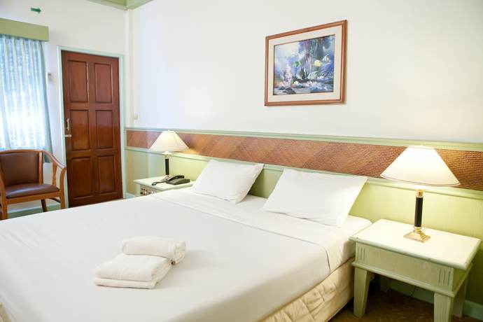 Imagen de la habitación del Hotel The Tanyong Narathiwat. Foto 8