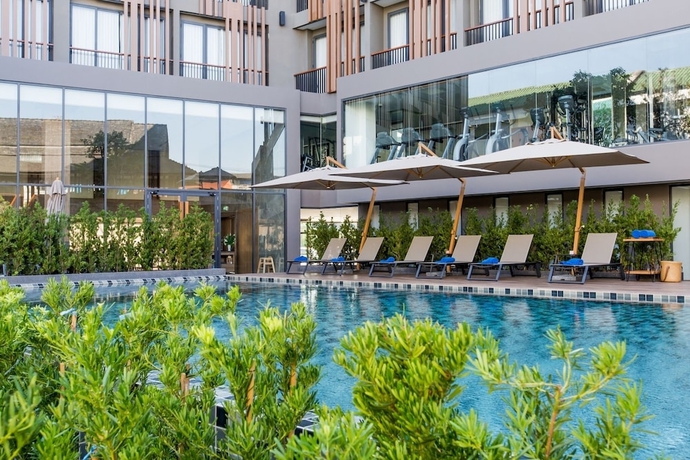 Imagen de la piscina del Hotel The Teak. Foto 18