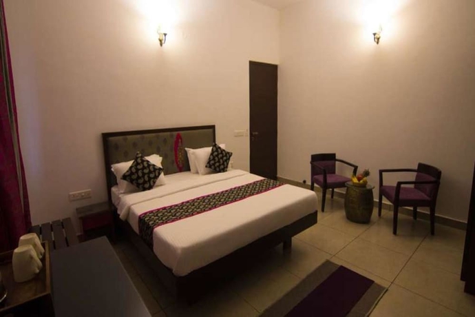 Imagen de la habitación del Hotel The Ten Suites. Foto 5