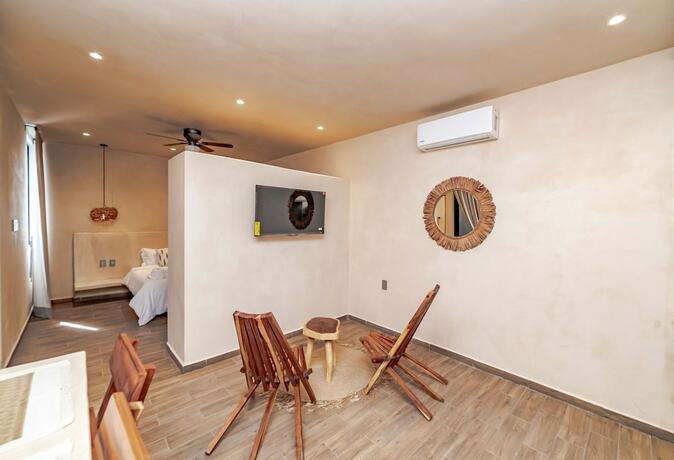 Imagen de la habitación del Hotel The Teodoro. Foto 19