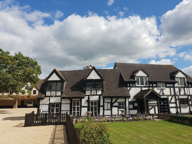 Imagen general del Hotel The Thatch Inn. Foto 1