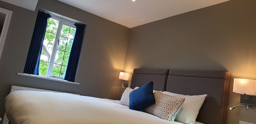 Imagen de la habitación del Hotel The Thatch Inn. Foto 10