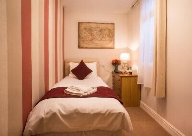 Imagen de la habitación del Hotel The Thornhill. Foto 7