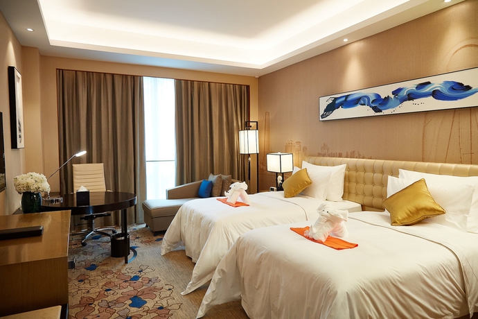 Imagen de la habitación del Hotel The Thousand Lantern Lake. Foto 13