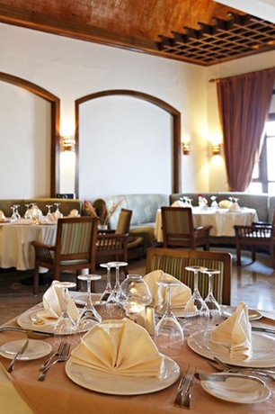 Imagen del bar/restaurante del Hotel The Three Corners Fayrouz Plaza Beach Resort. Foto 1