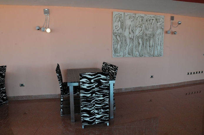 Imagen general del Hotel The Three Corners Happy Life Beach Resort. Foto 16