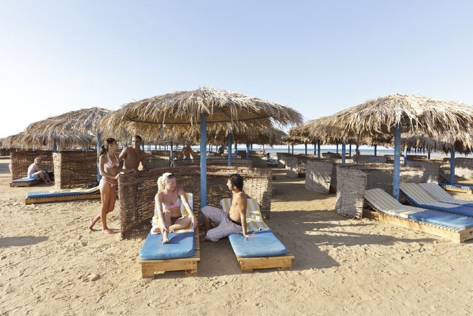 Imagen de los exteriores del Hotel The Three Corners Rihana Resort. Foto 4