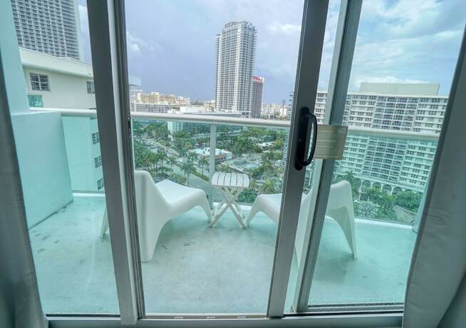 Imagen de la habitación del Hotel The Tides On Hollywood. Foto 14