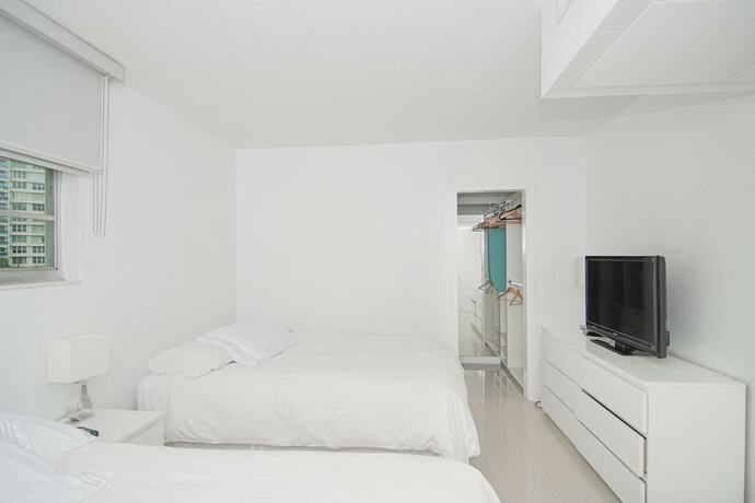 Imagen de la habitación del Hotel The Tides by Miami Te Espera. Foto 15