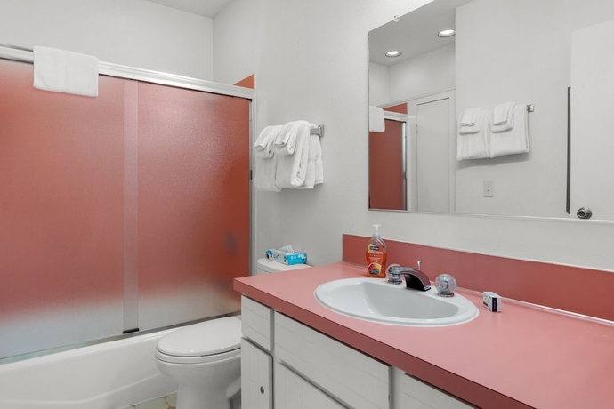 Imagen de la habitación del Hotel The Tides by the Sea. Foto 12