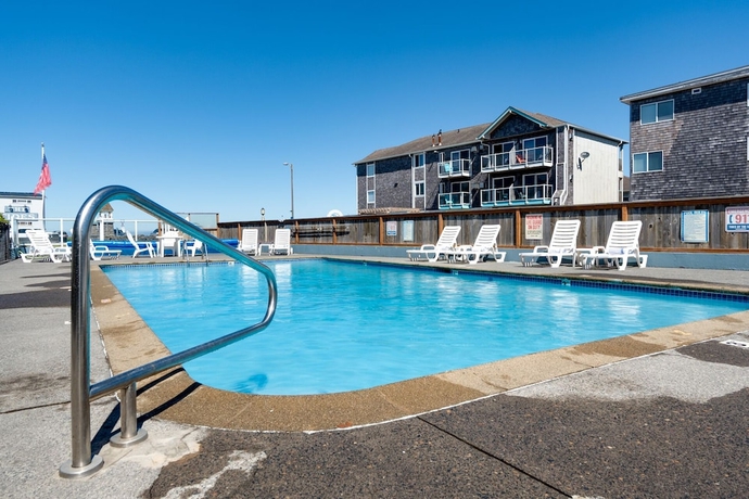 Imagen de la piscina del Hotel The Tides by the Sea. Foto 16