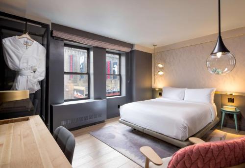 Imagen de la habitación del Hotel The Time New York. Foto 17